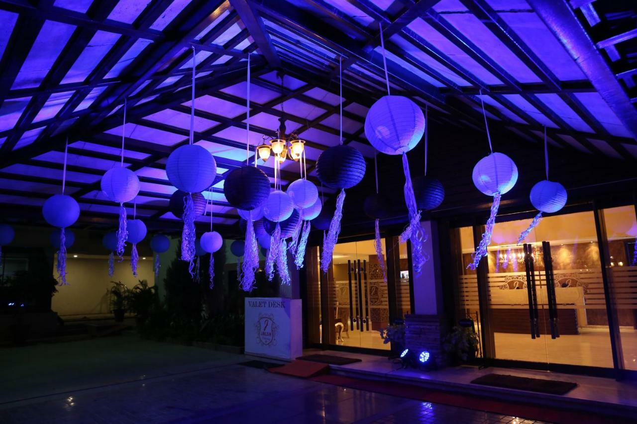 Jalsa Resort Indore Esterno foto