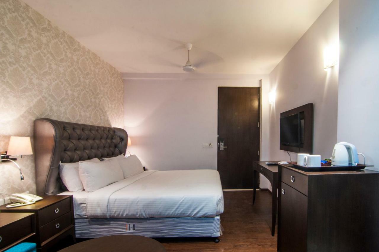 Jalsa Resort Indore Esterno foto